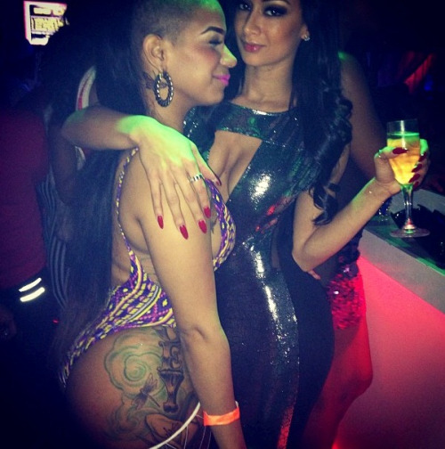 XXX mannypakbeloud:  Roxxanne & Draya photo