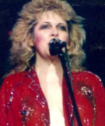 goldduststevie: Anon requested pics of Stevie with wtf eye makeup and I automatically had to think o