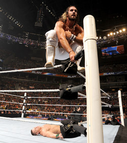 fishbulbsuplex:Seth Rollins vs. John Cena