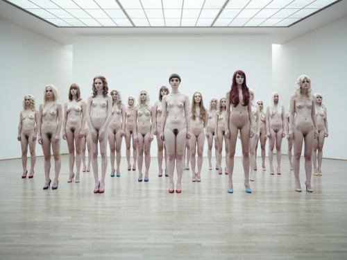 nevver:Rated E for everyone, Vanessa Beecroft