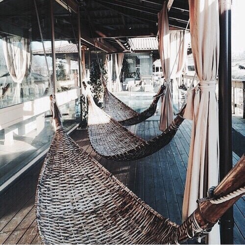 mill3tendresse:  I want to move to a tropical Island and live in a three house with big windows and 