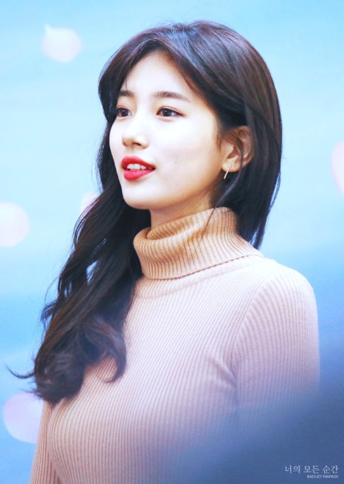 161125