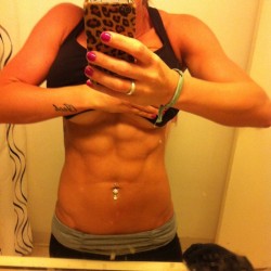sexygymchicks:  @nataliebush21: Have an ABsolutely