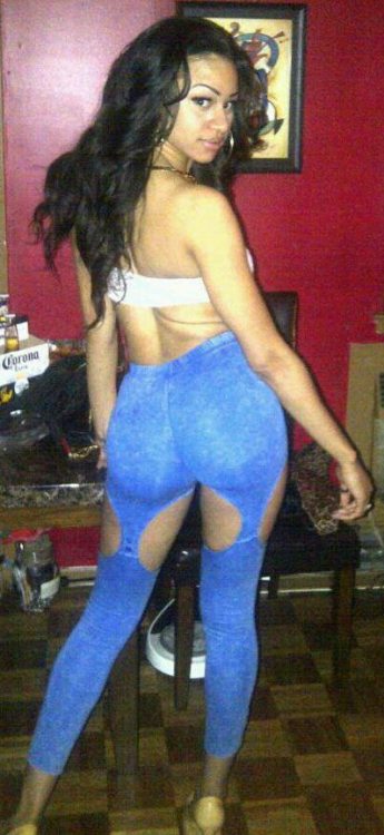 inavitago:  http://www.modelmayhem.com/2215918