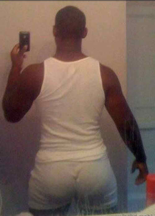 countryboi832:  phatbootyluva:  fcsdtrmntn:  Cake!!!!! ……..drool…I’m soooo hungry right now  phatbootyluva.tumblr.com phatbootyluva.tumblr@gmail.com  GOT DAYUM!