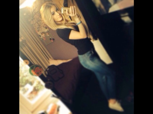 blonde-magbat: Be yourself, not your idea of what you think somebody else’s idea of yourself s
