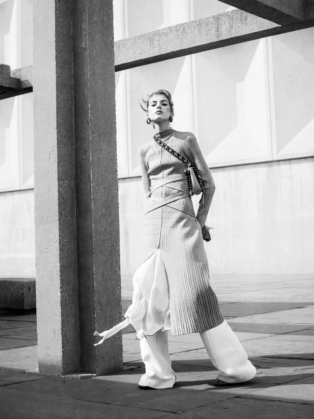 eternitychic:  http://eternitychic.tumblr.com/ * 16.06.16 * Model: Valery Kaufman.