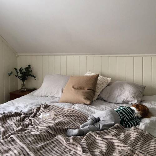 simply-divine-creation:  Hailey DeRoo Haugen 