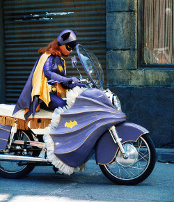 vintagegal:  Yvonne Craig as Batgirl, on