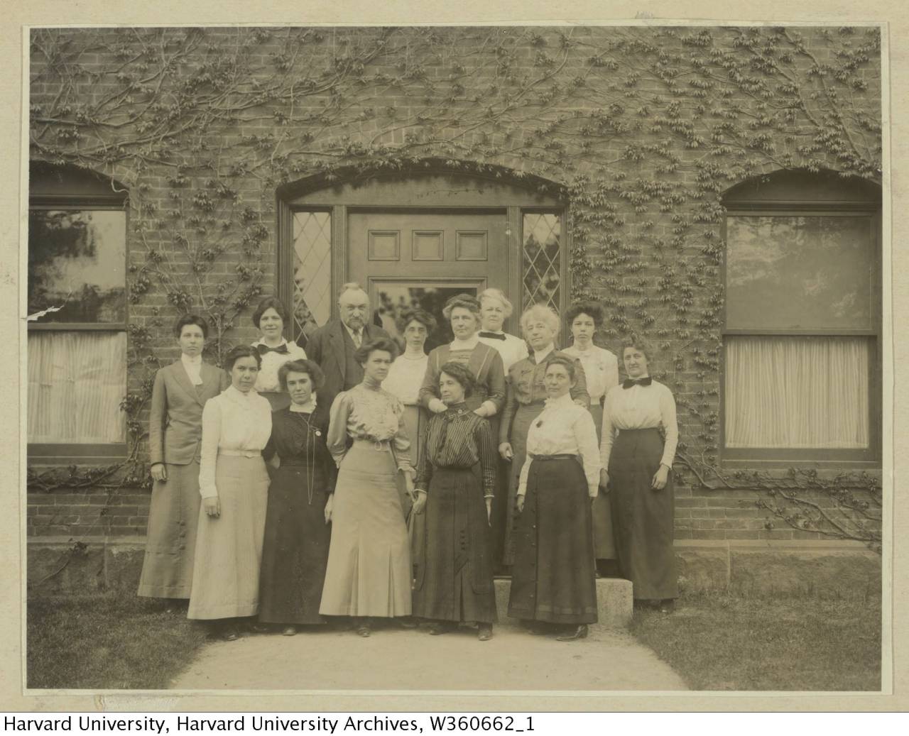 npr:  sciencefriday: This team of early female astronomers created the star classification