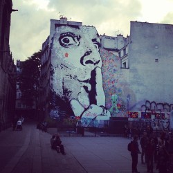 f-byrne:  Finally found the under ground art scene in Paris #urban #street #art #seedy (at Le Papillon) 