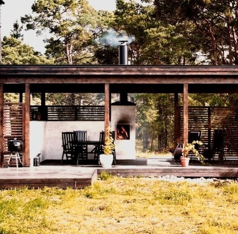 Uncovered Deck In Stockholm A Mid-sized Danish Rooftop Deck Design Example Without A Cover
