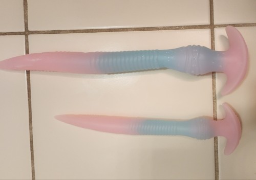 Just So Ya'll Can See The Difference In These Butt Plugs. I Can Hold The One 2 The Left Just Fine. However,