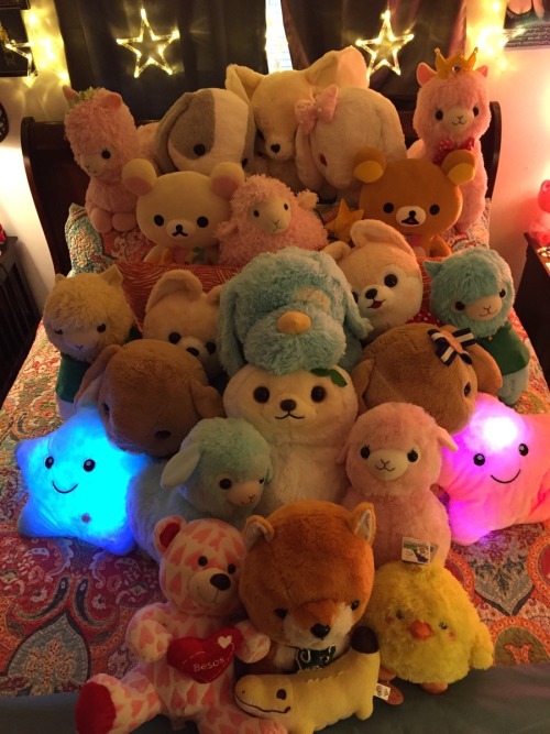 babyboyeren:  Introducing my stuffy collection!! The sharkies belong to daddy, cause even daddies like to snuggle things when they have bad days. As you can see, I’m a very spoiled boy. (ﾉ^ヮ^)ﾉ*:・ﾟ✧