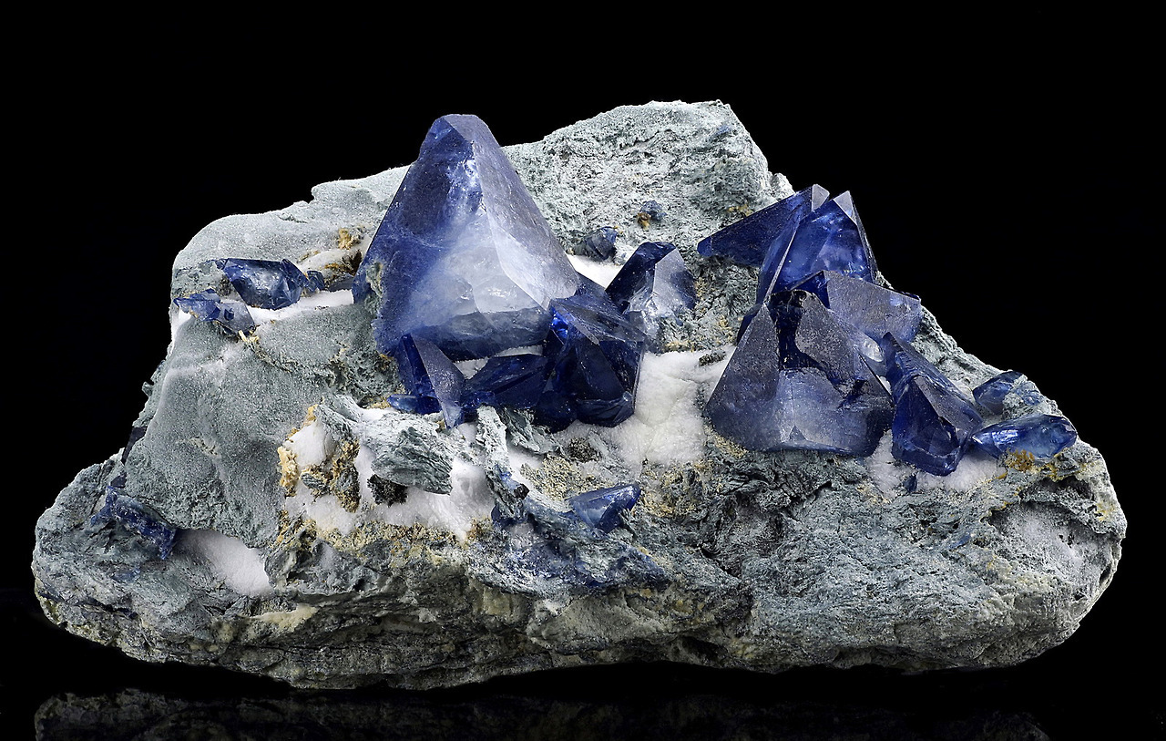 hematitehearts:  Benitoite on MatrixLocality:   Dallas Gem Mine (Benitoite Gem Mine),