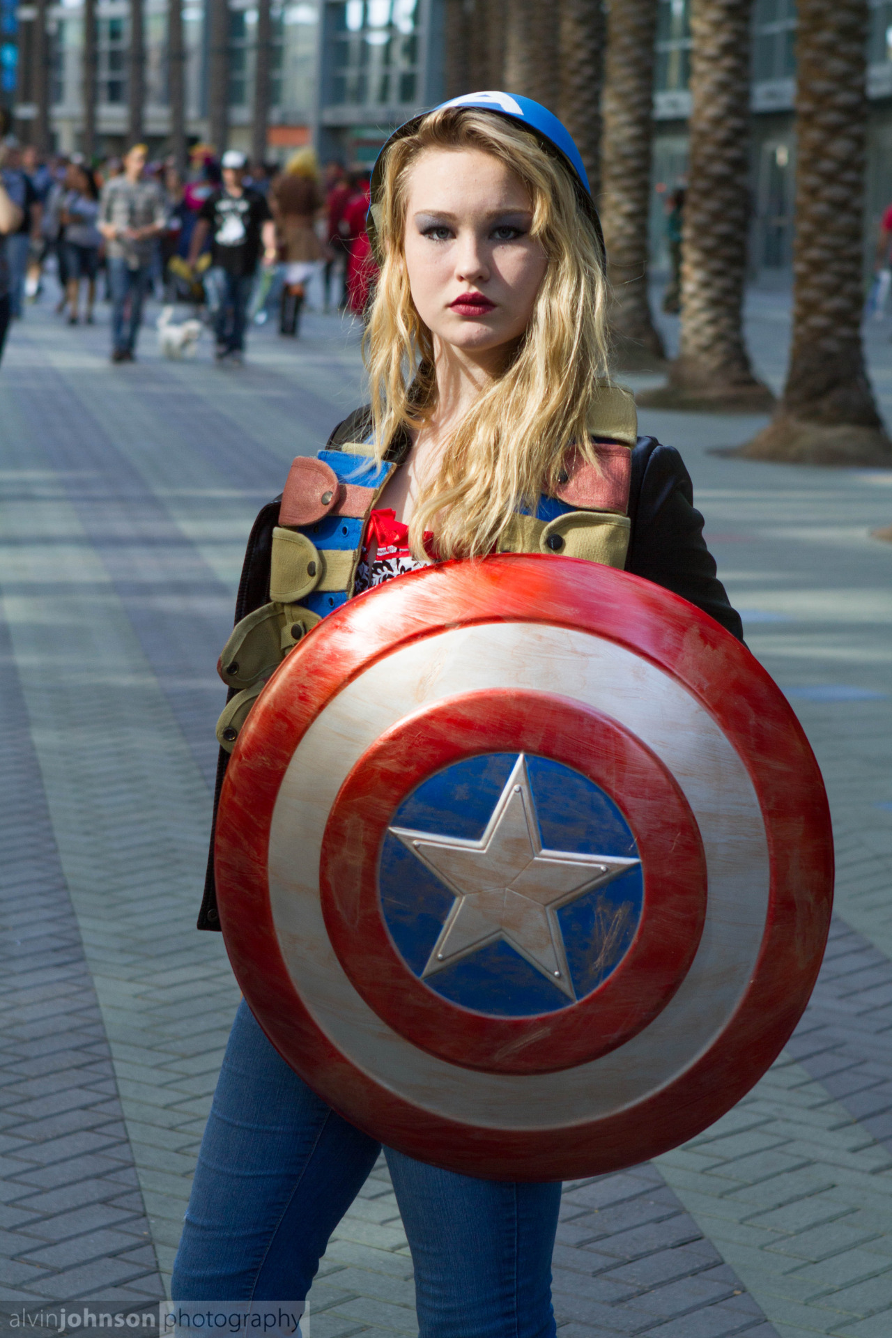hotcosplaychicks:  Captain AmericaWonderconPhotography by Alvin Johnson PhotographyInstagram: