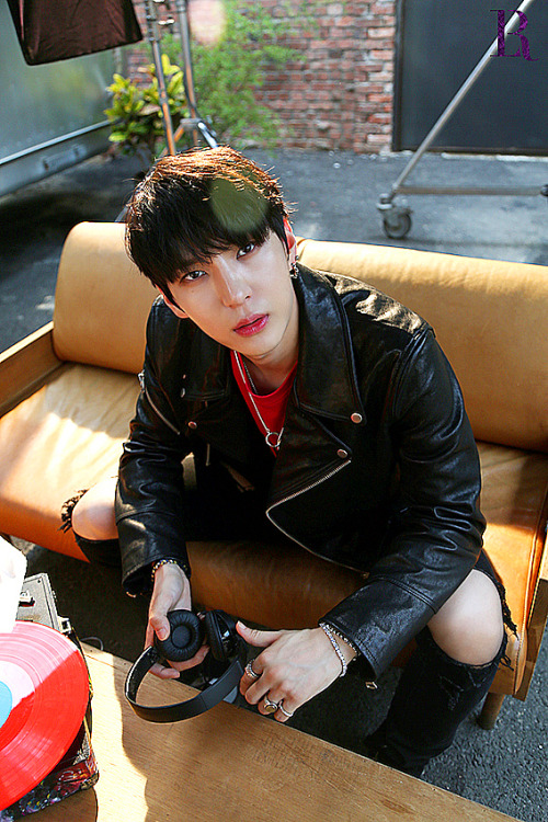 chained-up-taekwoon:  393 / ∞ edits of my bias: Jung Taekwoon   