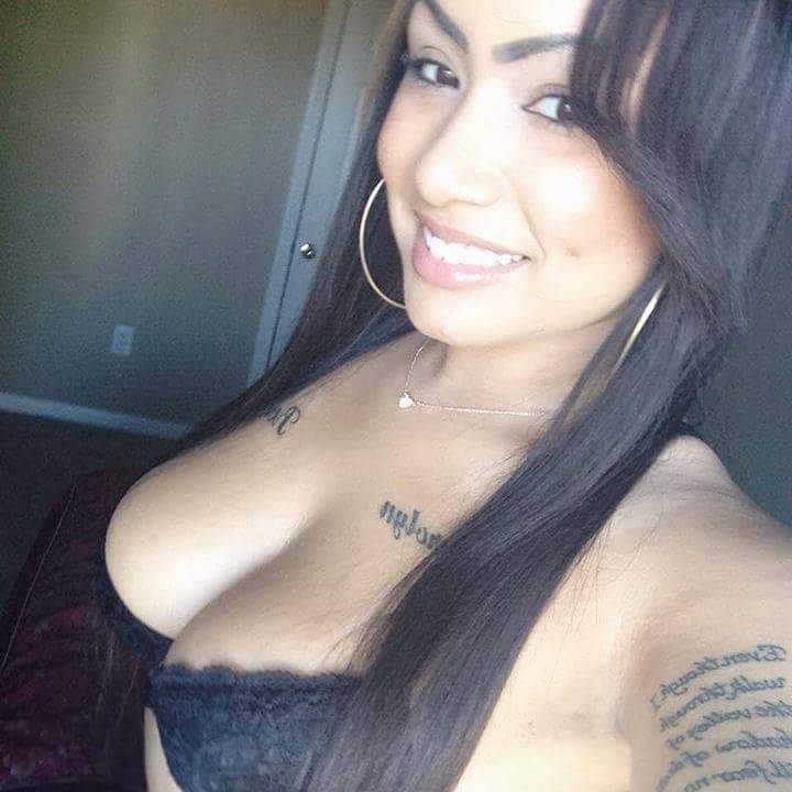 latinashunter:  malo1967:  😈 😈 😈    Sexy Girls Dayum!!!  Sexy ass Latina