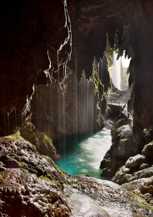 travelingcolors: Monasterio de Piedra, Zaragoza | Spain (by Víctor Gómez)