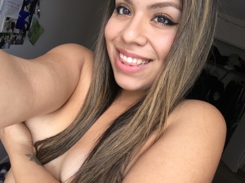 highnympho:  I think I’m a cutie 😳😳 porn pictures