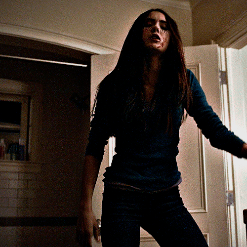 THE VAMPIRE DIARIES (2009–2017)