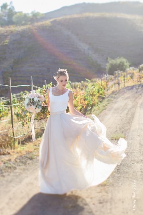 everythingsparklywhite: Carol Hannah