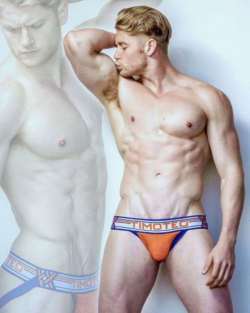 siroyagihkd: Patrick Henning wearing Timoteo Studio by Armando Adajar (2017) …