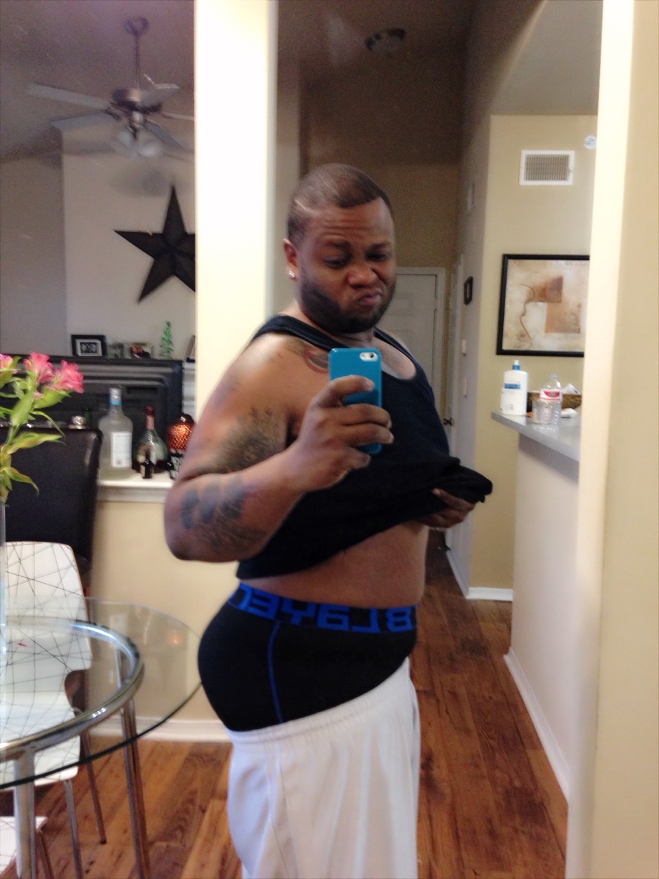 thickboyswag:  I got that 24 pack! LOL of beer! ME! 