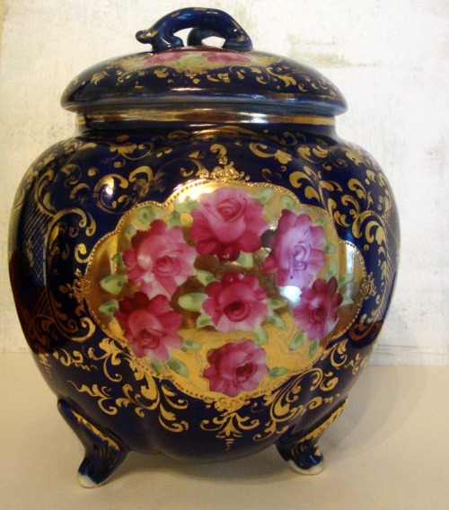 Nippon Art Nouveau Cracker Biscuit Jar, 1920&rsquo;s Japan.
