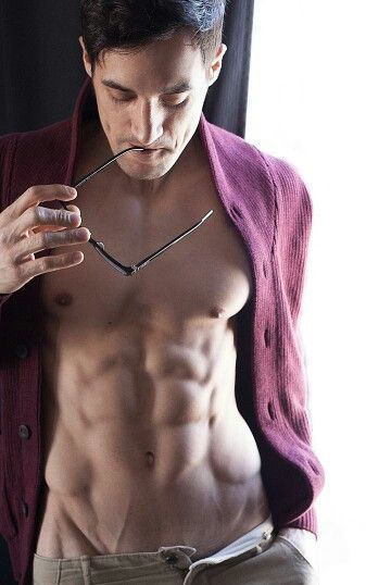 siriusstufff:Keahu Kahuanui, dang sexy.