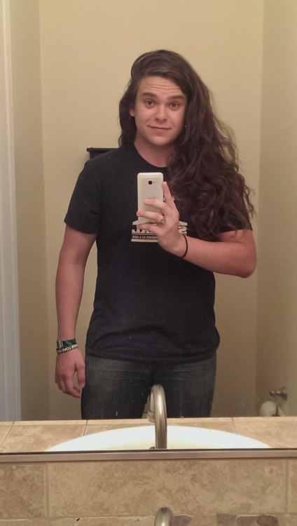 Submission from metropolitandreamer: It’s getting longer…. Oh man, your hair looks sooo great!! :o
