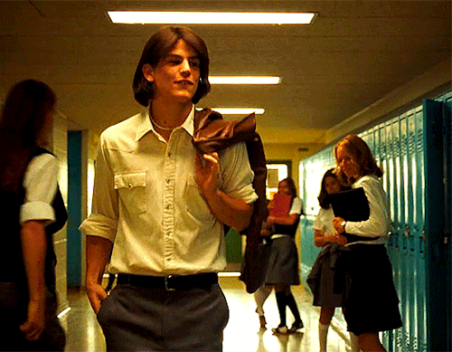 mcblings:JOSH HARTNETT as TRIP FONTAINE
THE VIRGIN SUICIDES (1999) || DIR: Sofia Coppola #people that make u mad for being hot.  #the virgin suicides