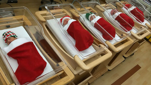 15 Mindblowing and Creative Hospital Christmas Decorations Made by Medical Supplies