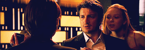 acastleinheaven:First time Castle sees Beckett
