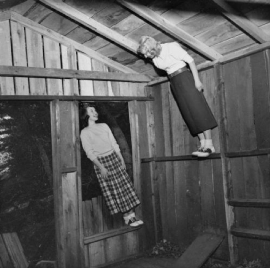 shitfuckingfuckshit:  Wonder Spot, Lake Delton Wisconsin
