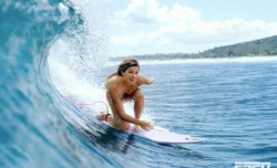 nakedologiest:  Surf Nude. Enjoy the ride.