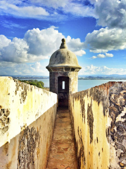 laventdunorde:  Shot with my iPhone in San Juan Puerto Rico.  