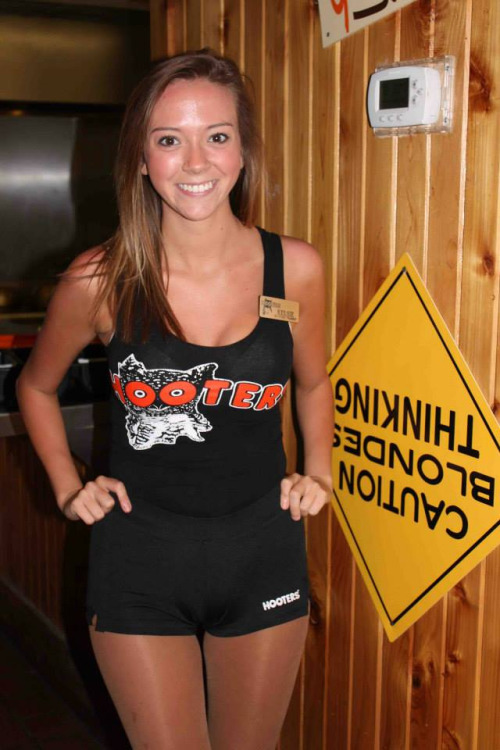 superfructose:  The hottest hooters girls … follow for more —&gt; http://superfructose.tumblr.com