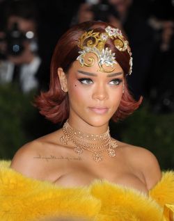 a-z-celebrities:    Rihanna – Costume Institute Benefit Gala in New York City…
