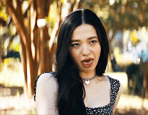 MIKEY MADISON As AMBER FREEMAN