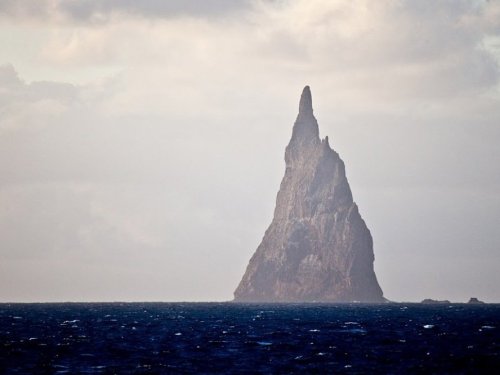 sixpenceee:Ball’s Pyramid is an erosional remnant of a shield volcano and caldera that formed about 