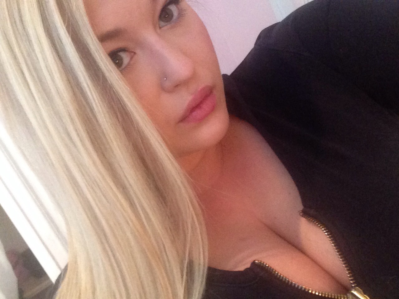 plus-size-barbiee:  Morning!  So gorgeous.