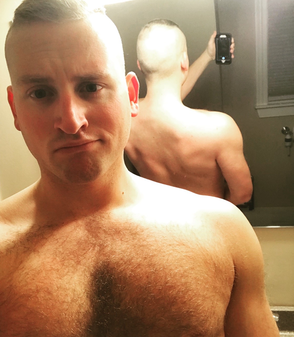 dyllard:Feeling great about my back progress, but more importantly my solo haircut