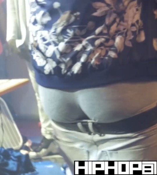 jeb649:  jeb649:          Nice tight boxer brief shows off that lil bubble😍😋
