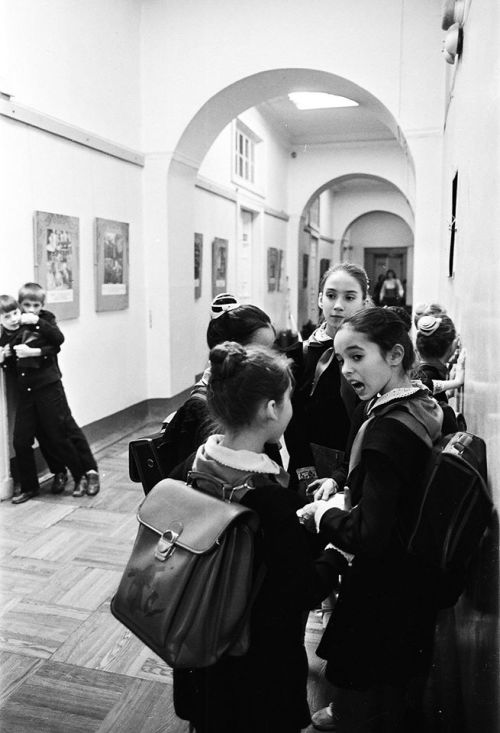 A very young Diana Vishneva at Vaganova Ballet Academy. A funny photo by Pavel Markin.