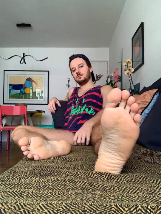 guyfootfrenzy:alexfeet70:Those toes look porn pictures