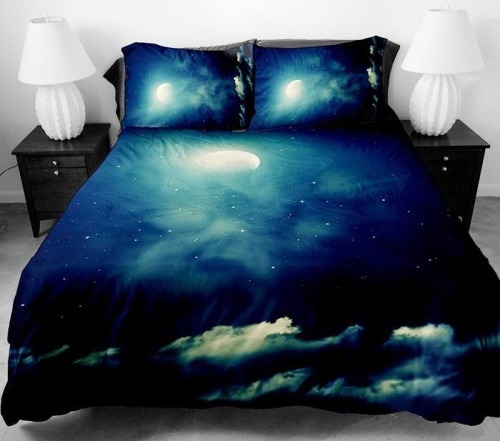 i-understandwich:  postsfromthemrs:  theenthusiast7:  Space Bedding  Here is the link to buy. pablophonic, which one you want?   I’LL TAKE 50 OF EACH 