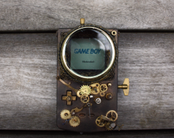 it8bit:  Steampunk Game Boy Created by Elise Siegwald (via”theomeganerd) 