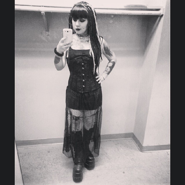 digupherbonesxx:  Filming for @lilblondebabydoll’s thesis film. So excited! I’m