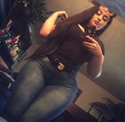 tightdenimgirls:  Thick Juicy